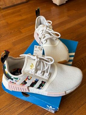 Adidas Women NMD-R1 White Sneakers with Multicolor Garden Graphic Stripes